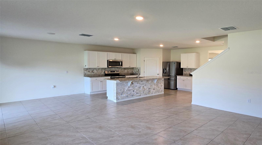DAVENPORT, Florida 33837, 5 Bedrooms Bedrooms, ,3 BathroomsBathrooms,Residential,For Sale,NUMA FALLS,0,MFRS5128944