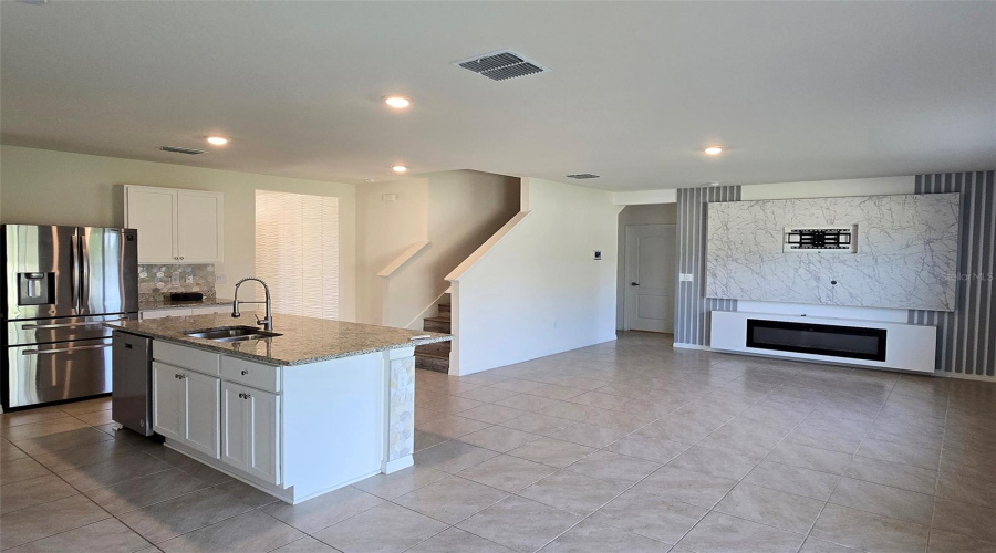 DAVENPORT, Florida 33837, 5 Bedrooms Bedrooms, ,3 BathroomsBathrooms,Residential,For Sale,NUMA FALLS,0,MFRS5128944