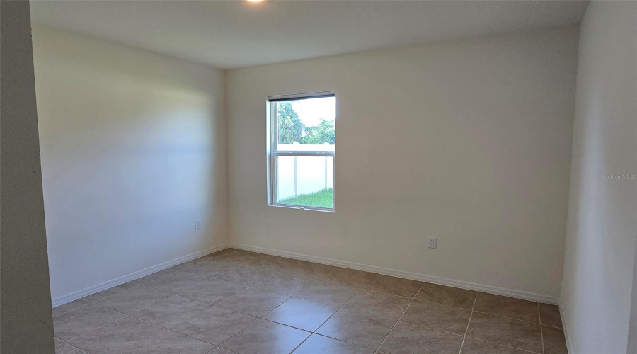 DAVENPORT, Florida 33837, 5 Bedrooms Bedrooms, ,3 BathroomsBathrooms,Residential,For Sale,NUMA FALLS,0,MFRS5128944
