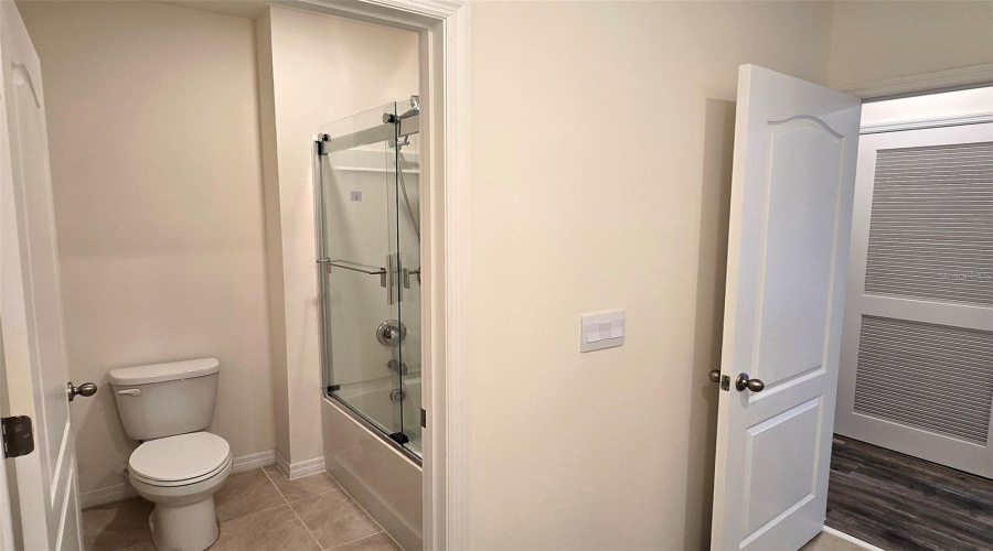 DAVENPORT, Florida 33837, 5 Bedrooms Bedrooms, ,3 BathroomsBathrooms,Residential,For Sale,NUMA FALLS,0,MFRS5128944