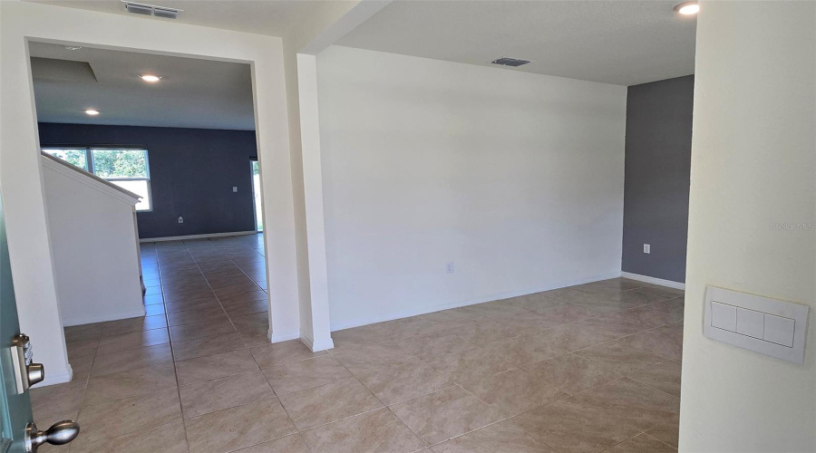 DAVENPORT, Florida 33837, 5 Bedrooms Bedrooms, ,3 BathroomsBathrooms,Residential,For Sale,NUMA FALLS,0,MFRS5128944