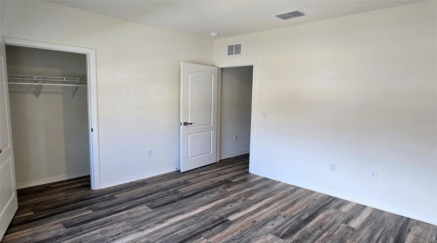 DAVENPORT, Florida 33837, 5 Bedrooms Bedrooms, ,3 BathroomsBathrooms,Residential,For Sale,NUMA FALLS,0,MFRS5128944