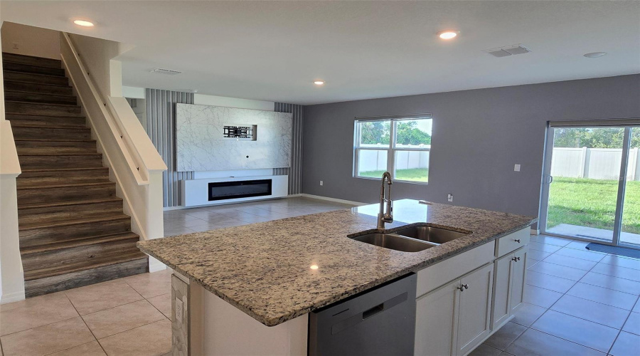 DAVENPORT, Florida 33837, 5 Bedrooms Bedrooms, ,3 BathroomsBathrooms,Residential,For Sale,NUMA FALLS,0,MFRS5128944