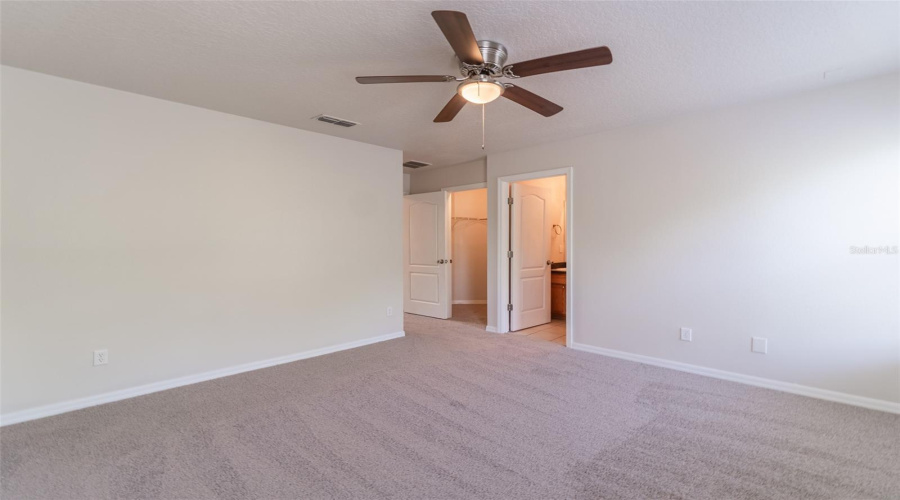 DAVENPORT, Florida 33896, 4 Bedrooms Bedrooms, ,3 BathroomsBathrooms,Residential,For Sale,ROYAL RIDGE,0,MFRO6318030