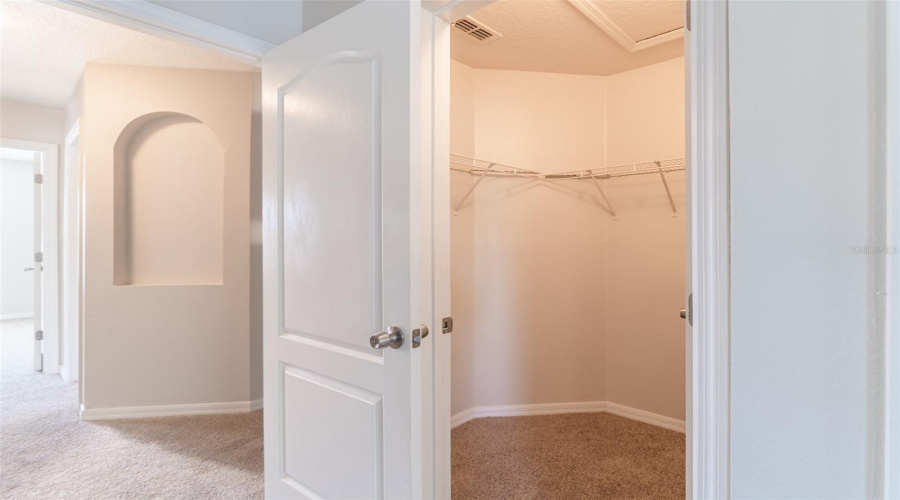 DAVENPORT, Florida 33896, 4 Bedrooms Bedrooms, ,3 BathroomsBathrooms,Residential,For Sale,ROYAL RIDGE,0,MFRO6318030