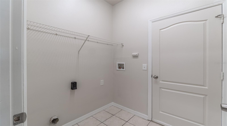 DAVENPORT, Florida 33896, 4 Bedrooms Bedrooms, ,3 BathroomsBathrooms,Residential,For Sale,ROYAL RIDGE,0,MFRO6318030