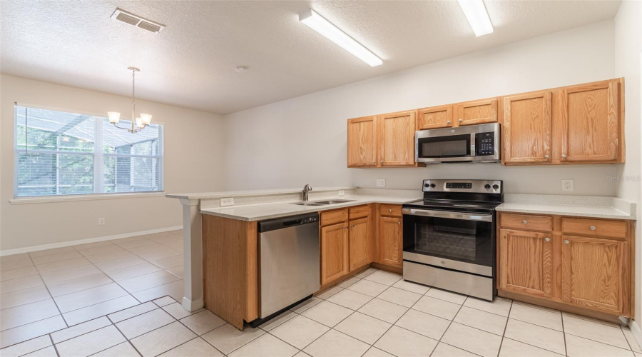 DAVENPORT, Florida 33896, 4 Bedrooms Bedrooms, ,3 BathroomsBathrooms,Residential,For Sale,ROYAL RIDGE,0,MFRO6318030