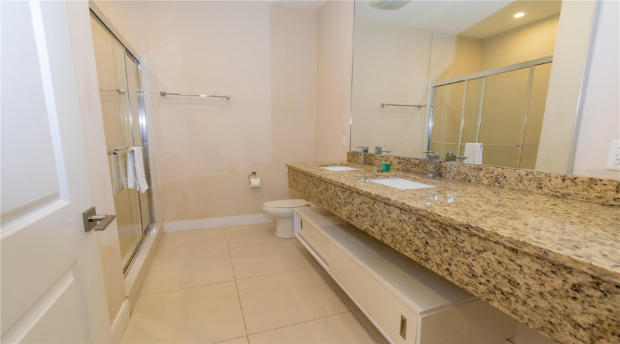 KISSIMMEE, Florida 34747, 4 Bedrooms Bedrooms, ,4 BathroomsBathrooms,Residential,For Sale,RECIFE,0,MFRS5129226