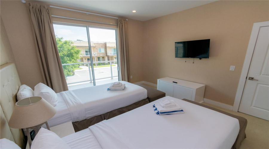 KISSIMMEE, Florida 34747, 4 Bedrooms Bedrooms, ,4 BathroomsBathrooms,Residential,For Sale,RECIFE,0,MFRS5129226