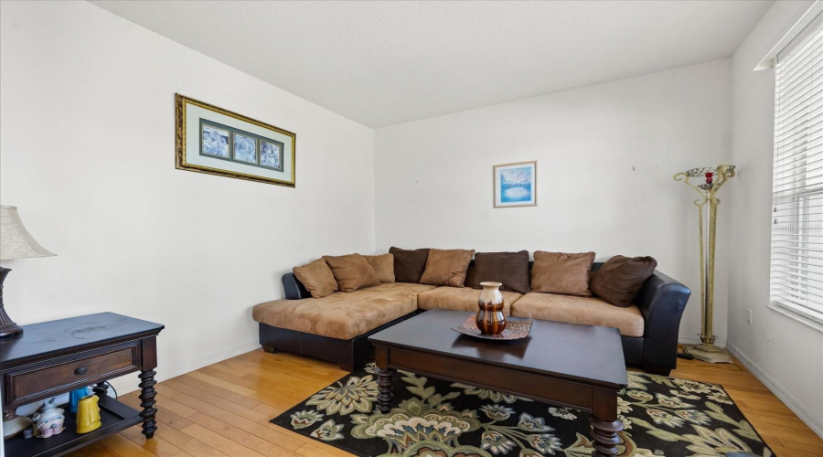 KISSIMMEE, Florida 34746, 5 Bedrooms Bedrooms, ,4 BathroomsBathrooms,Residential,For Sale,CHAPALA,0,MFRO6319320