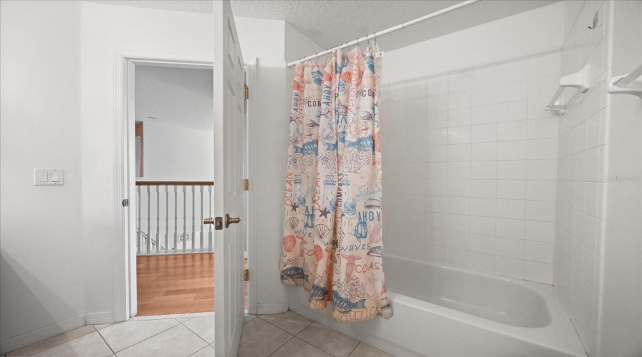 KISSIMMEE, Florida 34746, 5 Bedrooms Bedrooms, ,4 BathroomsBathrooms,Residential,For Sale,CHAPALA,0,MFRO6319320