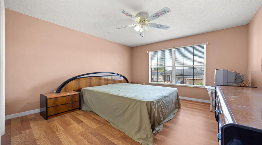 KISSIMMEE, Florida 34746, 5 Bedrooms Bedrooms, ,4 BathroomsBathrooms,Residential,For Sale,CHAPALA,0,MFRO6319320