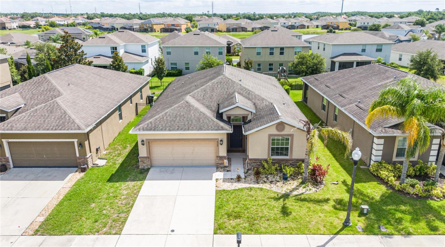 DAVENPORT, Florida 33837, 4 Bedrooms Bedrooms, ,3 BathroomsBathrooms,Residential,For Sale,CORTLAND,0,MFRS5129298