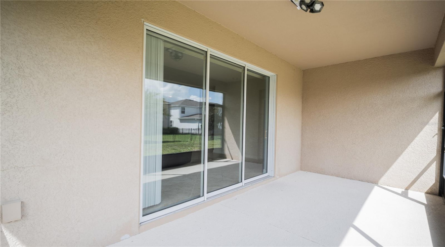 DAVENPORT, Florida 33837, 4 Bedrooms Bedrooms, ,3 BathroomsBathrooms,Residential,For Sale,CORTLAND,0,MFRS5129298