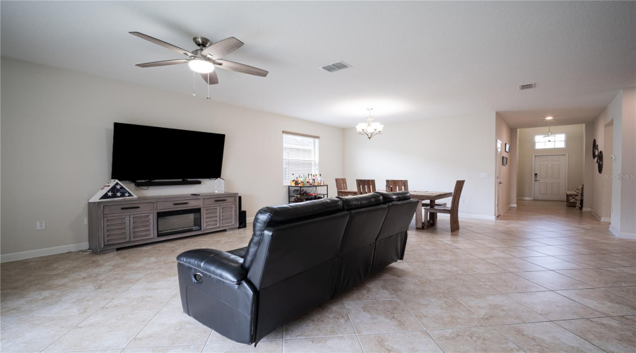 DAVENPORT, Florida 33837, 4 Bedrooms Bedrooms, ,3 BathroomsBathrooms,Residential,For Sale,CORTLAND,0,MFRS5129298