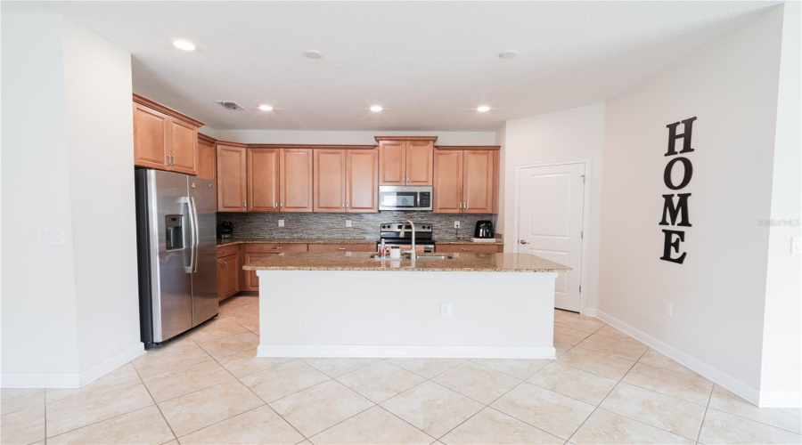 DAVENPORT, Florida 33837, 4 Bedrooms Bedrooms, ,3 BathroomsBathrooms,Residential,For Sale,CORTLAND,0,MFRS5129298