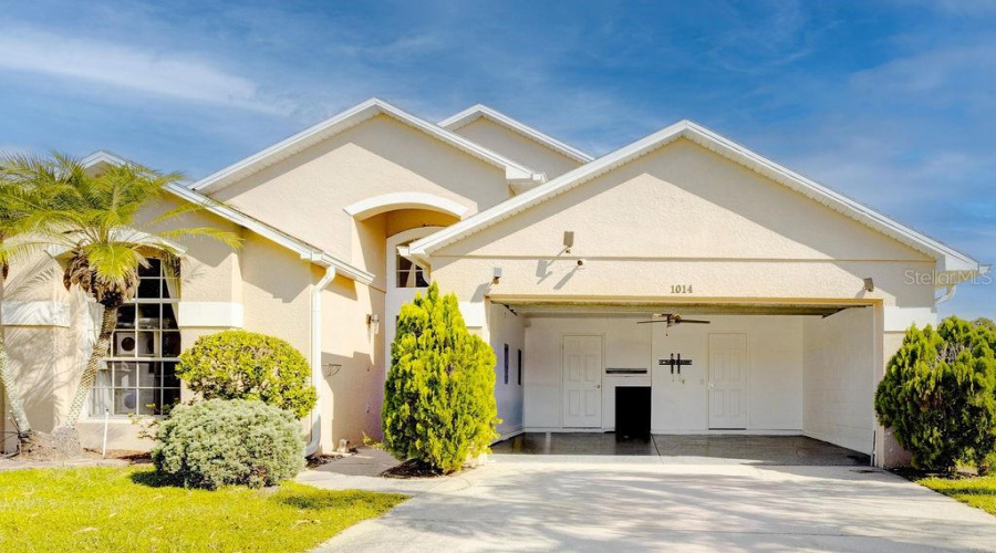 KISSIMMEE, Florida 34746, 4 Bedrooms Bedrooms, ,3 BathroomsBathrooms,Residential,For Sale,PREY,0,MFRS5129344