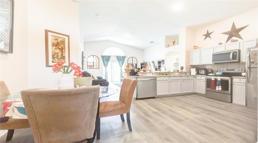 KISSIMMEE, Florida 34746, 4 Bedrooms Bedrooms, ,3 BathroomsBathrooms,Residential,For Sale,PREY,0,MFRS5129344
