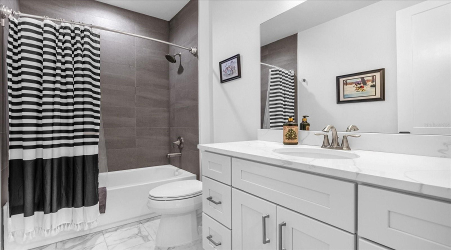 REUNION, Florida 34747, 5 Bedrooms Bedrooms, ,5 BathroomsBathrooms,Residential,For Sale,GATHERING,0,MFRO6319356