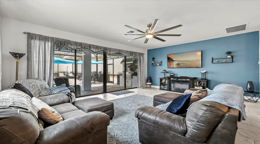 REUNION, Florida 34747, 5 Bedrooms Bedrooms, ,5 BathroomsBathrooms,Residential,For Sale,GATHERING,0,MFRO6319356
