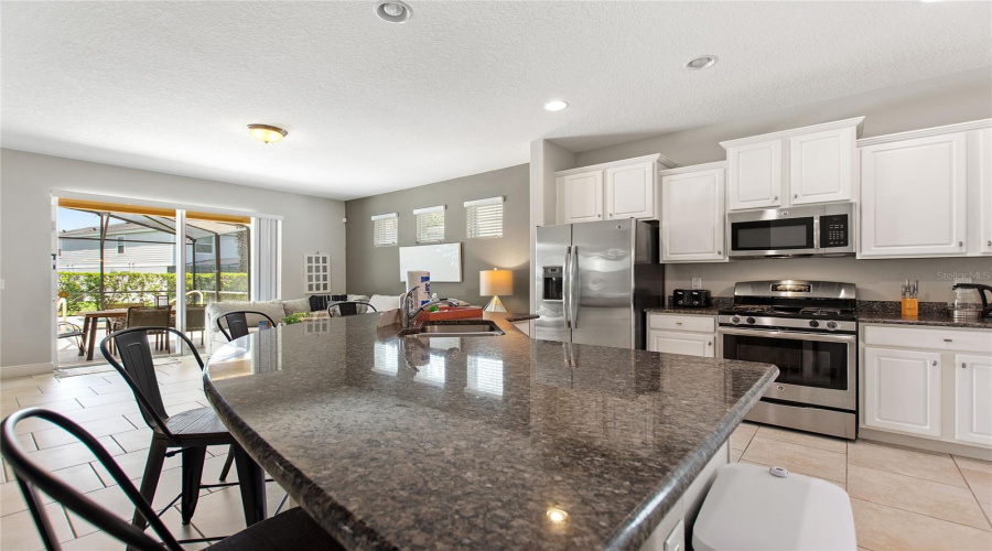 DAVENPORT, Florida 33837, 5 Bedrooms Bedrooms, ,4 BathroomsBathrooms,Residential,For Sale,OAKBOURNE,0,MFRO6320066