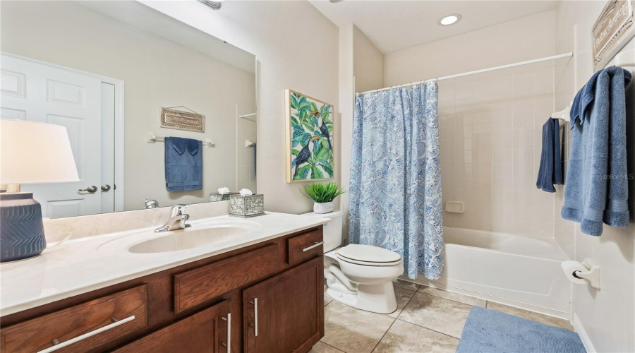 DAVENPORT, Florida 33837, 5 Bedrooms Bedrooms, ,4 BathroomsBathrooms,Residential,For Sale,YELLOW SNAPDRAGON,0,MFRS5129385