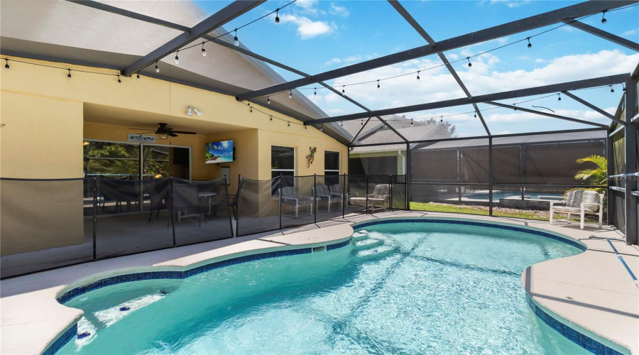 DAVENPORT, Florida 33896, 5 Bedrooms Bedrooms, ,3 BathroomsBathrooms,Residential,For Sale,SCRUB JAY,0,MFRO6319295