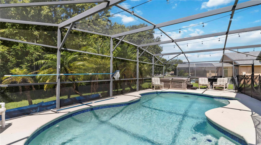 DAVENPORT, Florida 33896, 5 Bedrooms Bedrooms, ,3 BathroomsBathrooms,Residential,For Sale,SCRUB JAY,0,MFRO6319295