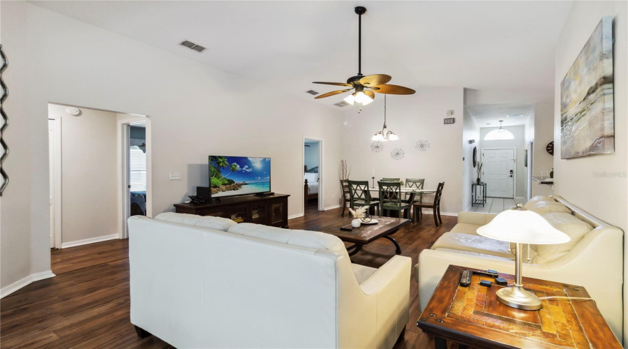 DAVENPORT, Florida 33896, 5 Bedrooms Bedrooms, ,3 BathroomsBathrooms,Residential,For Sale,SCRUB JAY,0,MFRO6319295