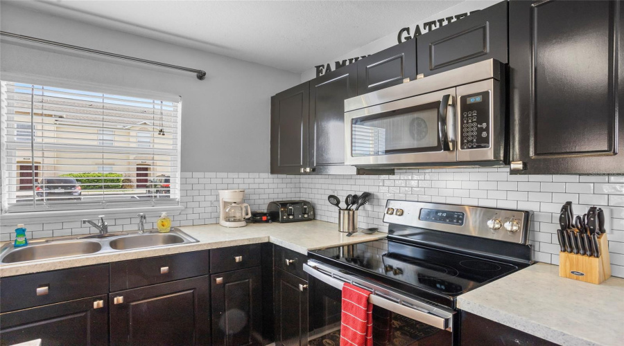 KISSIMMEE, Florida 34746, 4 Bedrooms Bedrooms, ,3 BathroomsBathrooms,Residential,For Sale,CLUB CORTILE,0,MFRS5129335