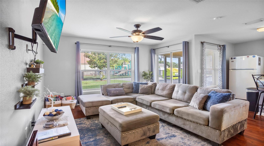 KISSIMMEE, Florida 34746, 4 Bedrooms Bedrooms, ,3 BathroomsBathrooms,Residential,For Sale,CLUB CORTILE,0,MFRS5129335