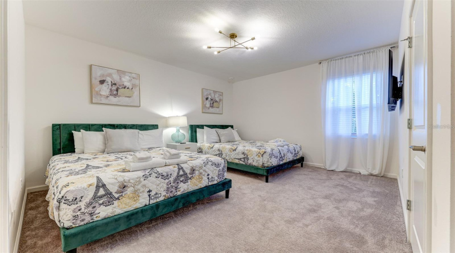 KISSIMMEE, Florida 34746, 9 Bedrooms Bedrooms, ,7 BathroomsBathrooms,Residential,For Sale,SHANTI,0,MFRO6318231