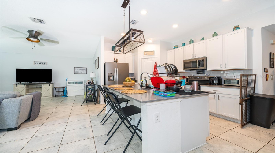 KISSIMMEE, Florida 34746, 3 Bedrooms Bedrooms, ,2 BathroomsBathrooms,Residential,For Sale,CRICKET CRADLE,0,MFRS5129396