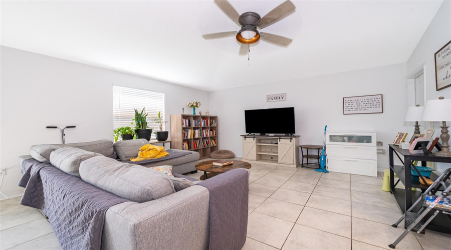 KISSIMMEE, Florida 34746, 3 Bedrooms Bedrooms, ,2 BathroomsBathrooms,Residential,For Sale,CRICKET CRADLE,0,MFRS5129396