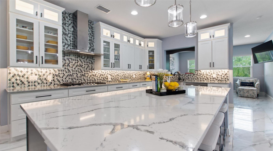 DAVENPORT, Florida 33897, 6 Bedrooms Bedrooms, ,4 BathroomsBathrooms,Residential,For Sale,HIDDEN PALMS,0,MFRG5098573