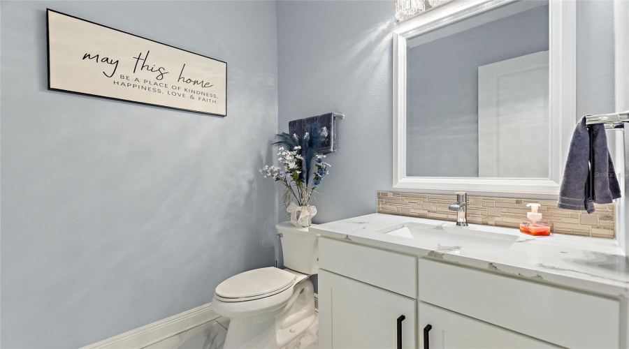 DAVENPORT, Florida 33897, 6 Bedrooms Bedrooms, ,4 BathroomsBathrooms,Residential,For Sale,HIDDEN PALMS,0,MFRG5098573