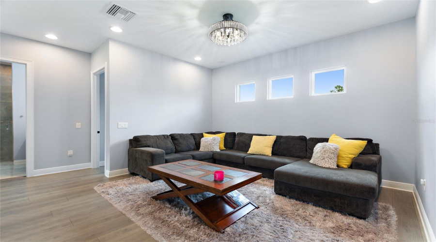 DAVENPORT, Florida 33897, 6 Bedrooms Bedrooms, ,4 BathroomsBathrooms,Residential,For Sale,HIDDEN PALMS,0,MFRG5098573