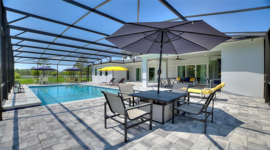 DAVENPORT, Florida 33897, 6 Bedrooms Bedrooms, ,4 BathroomsBathrooms,Residential,For Sale,HIDDEN PALMS,0,MFRG5098573