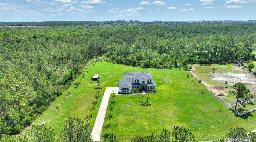 DAVENPORT, Florida 33897, 6 Bedrooms Bedrooms, ,4 BathroomsBathrooms,Residential,For Sale,HIDDEN PALMS,0,MFRG5098573