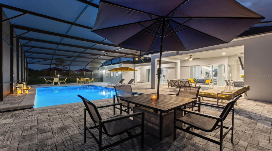 DAVENPORT, Florida 33897, 6 Bedrooms Bedrooms, ,4 BathroomsBathrooms,Residential,For Sale,HIDDEN PALMS,0,MFRG5098573