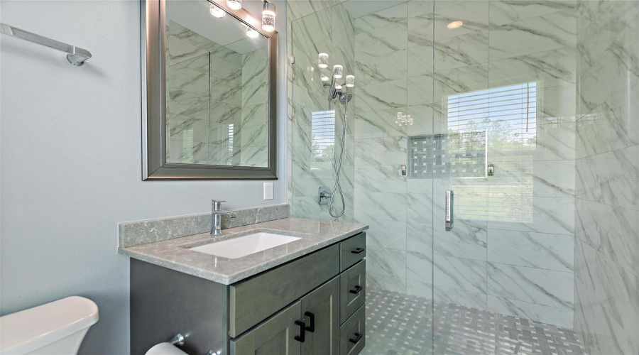 DAVENPORT, Florida 33897, 6 Bedrooms Bedrooms, ,4 BathroomsBathrooms,Residential,For Sale,HIDDEN PALMS,0,MFRG5098573