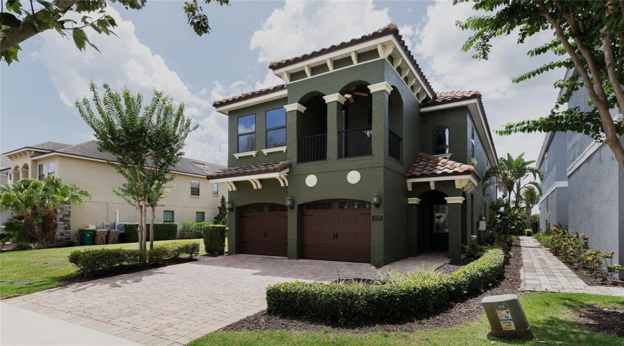 REUNION, Florida 34747, 5 Bedrooms Bedrooms, ,4 BathroomsBathrooms,Residential,For Sale,CASTLE PINES,0,MFRO6319261