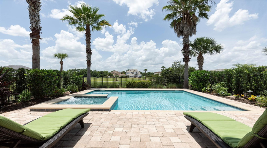 REUNION, Florida 34747, 5 Bedrooms Bedrooms, ,4 BathroomsBathrooms,Residential,For Sale,CASTLE PINES,0,MFRO6319261