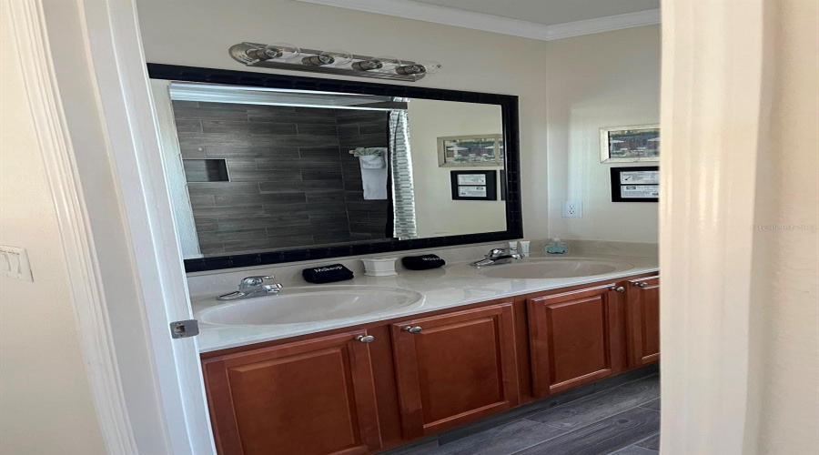 DAVENPORT, Florida 33897, 5 Bedrooms Bedrooms, ,3 BathroomsBathrooms,Residential,For Sale,CALABAY PARC,0,MFRO6317012