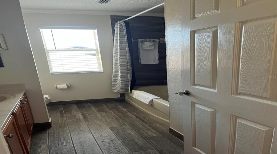 DAVENPORT, Florida 33897, 5 Bedrooms Bedrooms, ,3 BathroomsBathrooms,Residential,For Sale,CALABAY PARC,0,MFRO6317012
