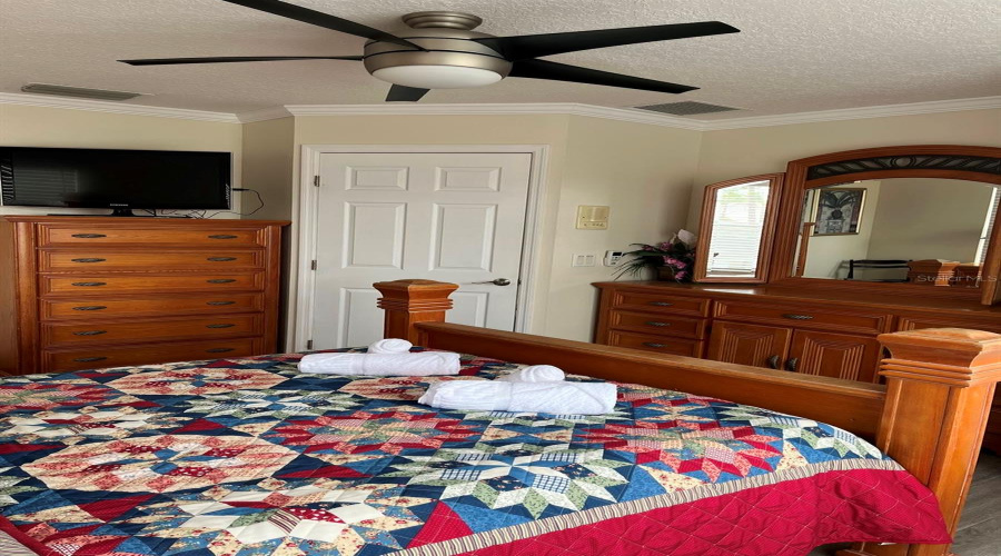 DAVENPORT, Florida 33897, 5 Bedrooms Bedrooms, ,3 BathroomsBathrooms,Residential,For Sale,CALABAY PARC,0,MFRO6317012