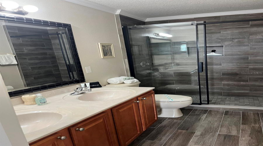 DAVENPORT, Florida 33897, 5 Bedrooms Bedrooms, ,3 BathroomsBathrooms,Residential,For Sale,CALABAY PARC,0,MFRO6317012