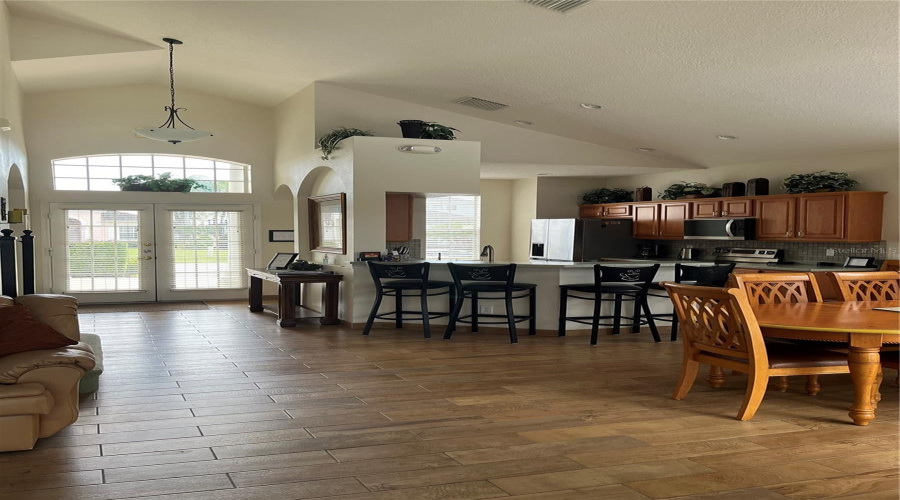 DAVENPORT, Florida 33897, 5 Bedrooms Bedrooms, ,3 BathroomsBathrooms,Residential,For Sale,CALABAY PARC,0,MFRO6317012