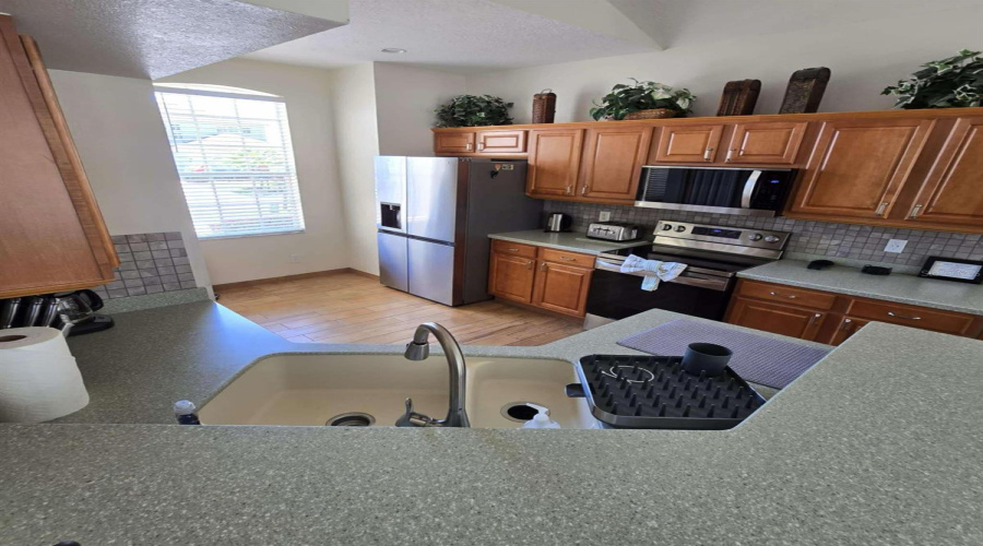 DAVENPORT, Florida 33897, 5 Bedrooms Bedrooms, ,3 BathroomsBathrooms,Residential,For Sale,CALABAY PARC,0,MFRO6317012