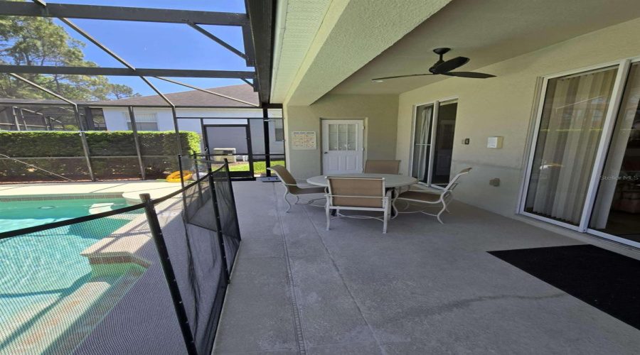 DAVENPORT, Florida 33897, 5 Bedrooms Bedrooms, ,3 BathroomsBathrooms,Residential,For Sale,CALABAY PARC,0,MFRO6317012